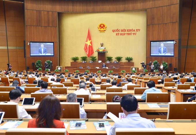 Trình Quốc hội xem xét bổ sung nơi sinh vào hộ chiếu mẫu mới