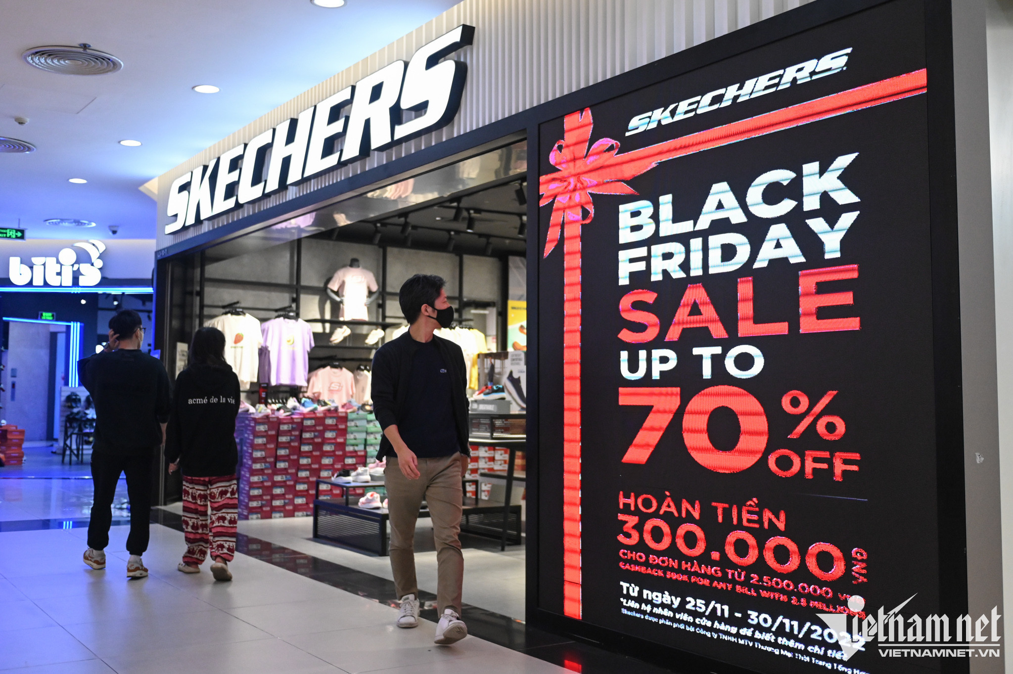 Rầm rộ giảm giá khủng nhất năm, Black Friday 2023 là ngày nào?