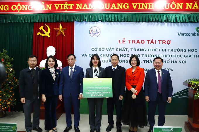 Vietcombank tài trợ cơ sở vật chất, trang thiết bị cho trường tiểu học Gia Thụy